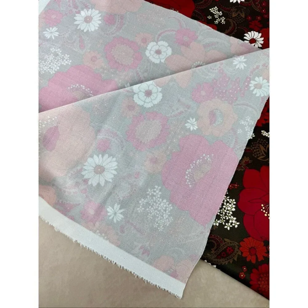 Vintage 1970s Floral Fabric Flower Power Mod MCM Polyester Knit 64x60” Groovy Re